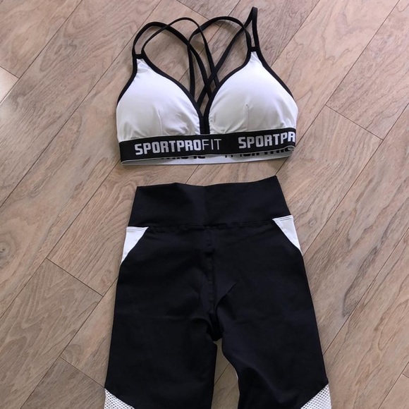 Workout set - Picture 2 of 2